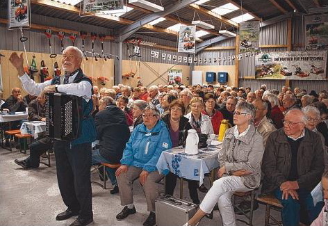 Rasenm&auml;hertag in Ahrensh&ouml;ft (06. Mai 2012)