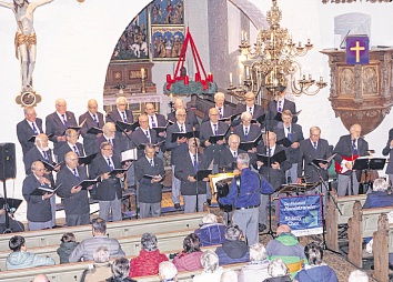 De Fideelen Nordstrander beim Adventskonzert in der Hattstedter Marienkirche (01. Dez 2019)